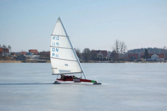 Eissegeln auf den Weiten der masurischen Seen thumbnail