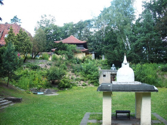 Erinnerung an den Buddhisten Paul Dahlke aus Osterode thumbnail