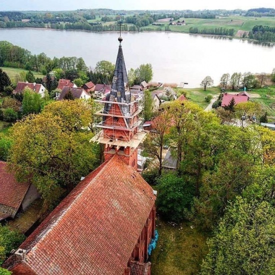 Die masurische Kirche in Warpuny  Warpuhnen thumbnail
