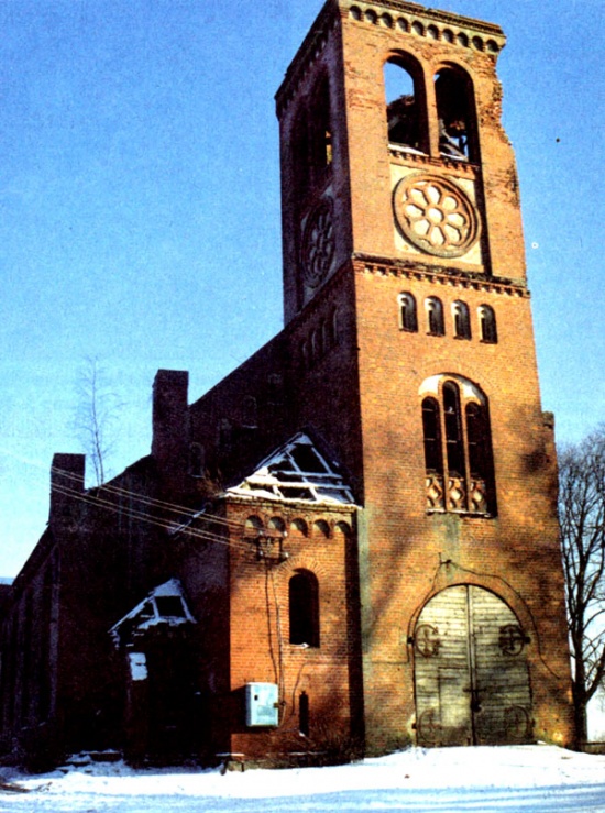 Die Kirche in Plaschken im Memelland soll abgerissen werden thumbnail