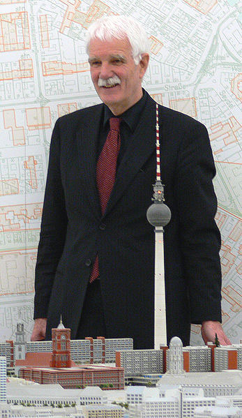 Hans Stimmann, Berliner Senatsbaudirektor nch der Wende und Architekt, besuchte Kaliningrad thumbnail