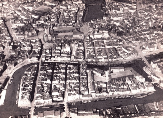 Kaliningrad: Archivforschungen über die Vorkriegsbebauung des historischen Stadtkerns thumbnail
