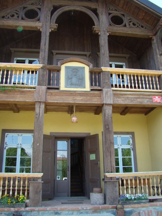 Das Jagdhaus der Lehndorffs aus Steinort, Kreis Angerburg, steht heute im Kreis Sensburg thumbnail